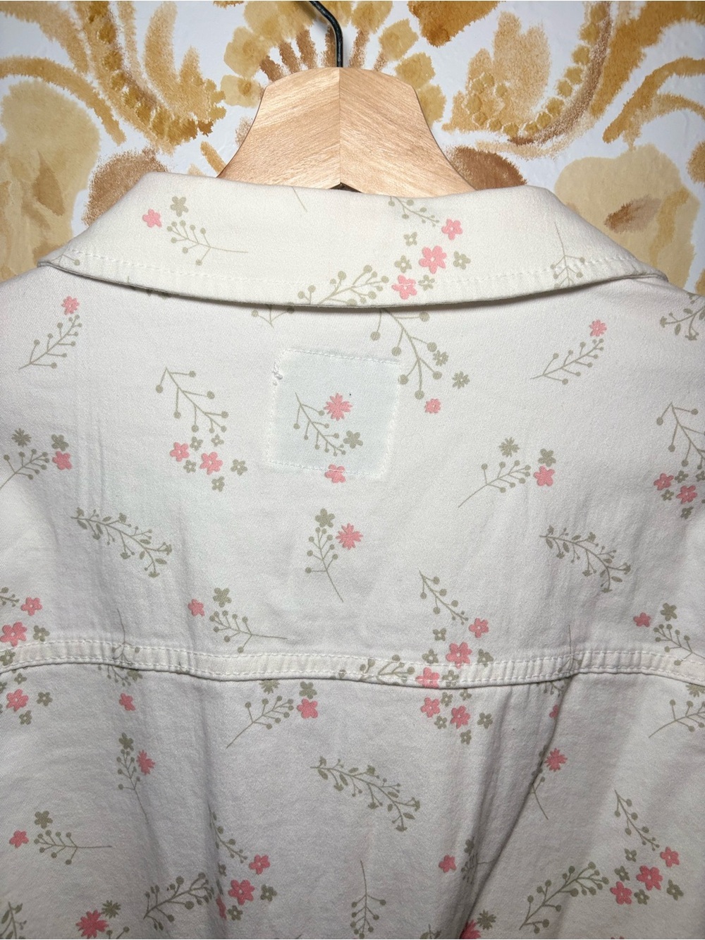 NWT Celebrity Pink Floral Utility Romper Cream Button Front Short Sleeve Pockets - Picture 9 of 11